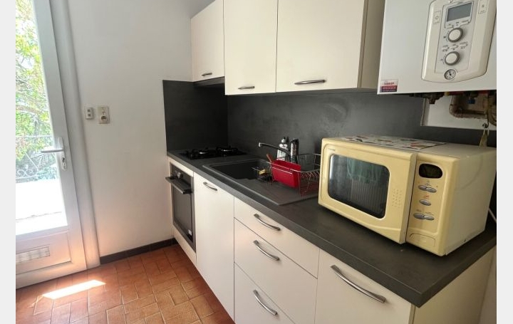 Immeuble LE GRAU-DU-ROI (30240)  144 m2 680 550 € 