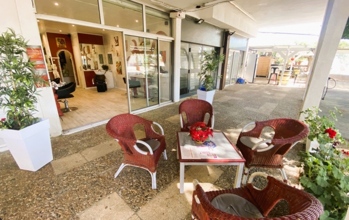 Local / Bureau LE GRAU-DU-ROI (30240) 41 m<sup>2</sup> 127 800 € 