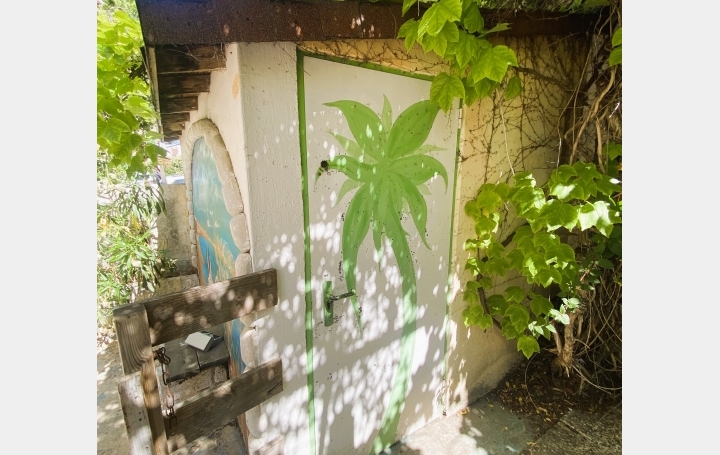 Local commercial LE GRAU-DU-ROI (30240)  41 m2 127 800 € 