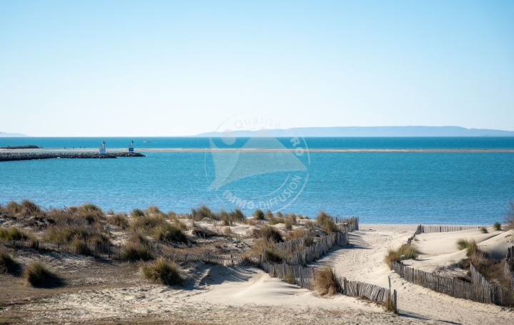 Studio LE GRAU-DU-ROI (30240)  27 m2 226 000 € 