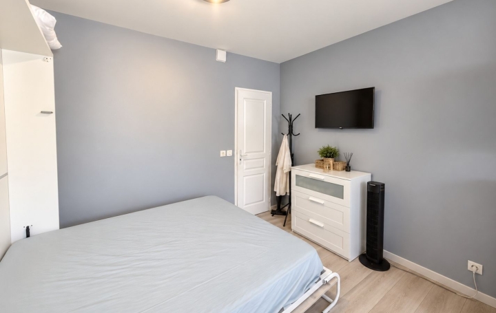 Studio LE GRAU-DU-ROI (30240)  18 m2 80 000 € 