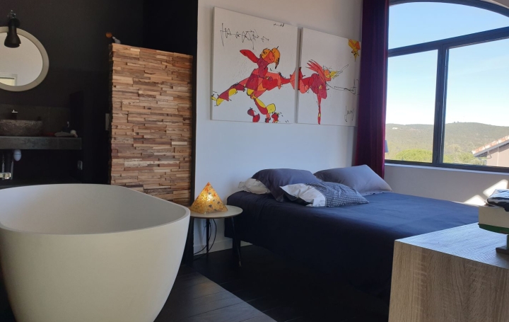 Propriété SOMMIERES (30250)  420 m2 995 000 € 