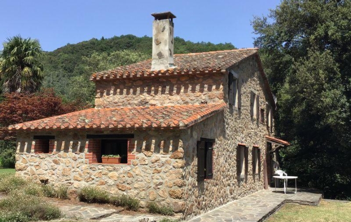 Réseau Immo-diffusion : Villa  MONTFERRER  130 m2 0 € 