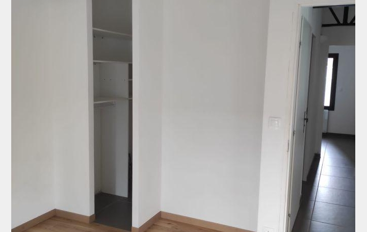 Maison de village LECQUES (30250)  90 m2 339 200 € 