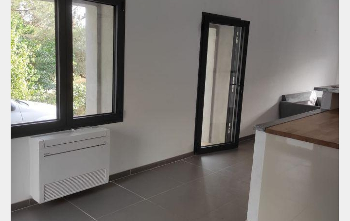 Maison de village LECQUES (30250)  90 m2 339 200 € 