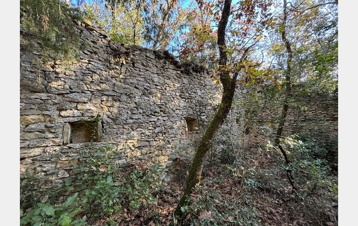 Terrain UZES (30700)   57 000 € 