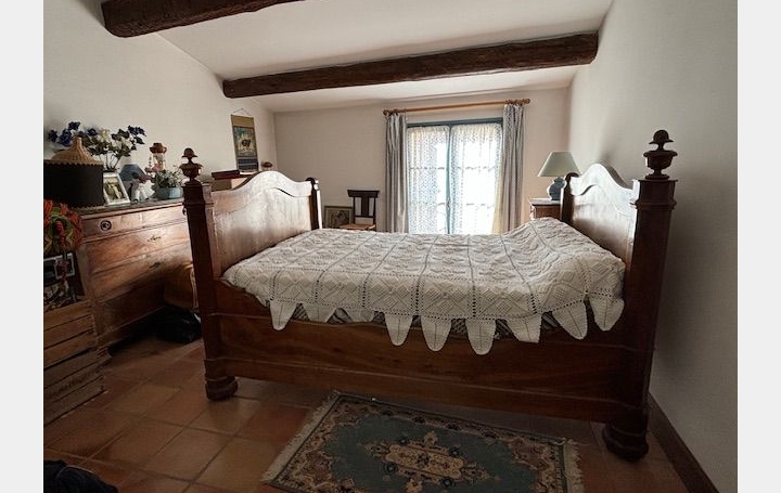 Maison REMOULINS (30210)  240 m2 320 000 € 