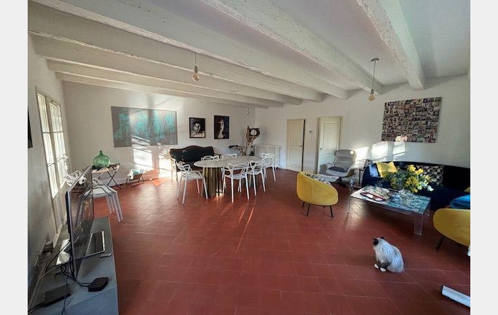 Maison NIMES (30000)  260 m2 680 000 € 