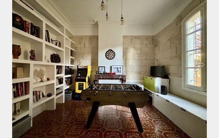 Maison NIMES (30000)  260 m2 680 000 € 