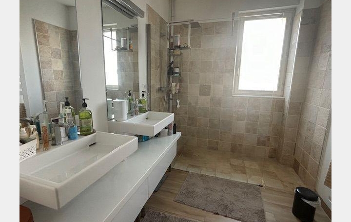 Maison NIMES (30000)  260 m2 680 000 € 