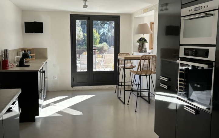 Maison NIMES (30000)  300 m2 710 000 € 