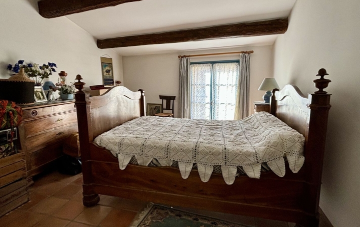 Maison REMOULINS (30210)  200 m2 260 000 € 