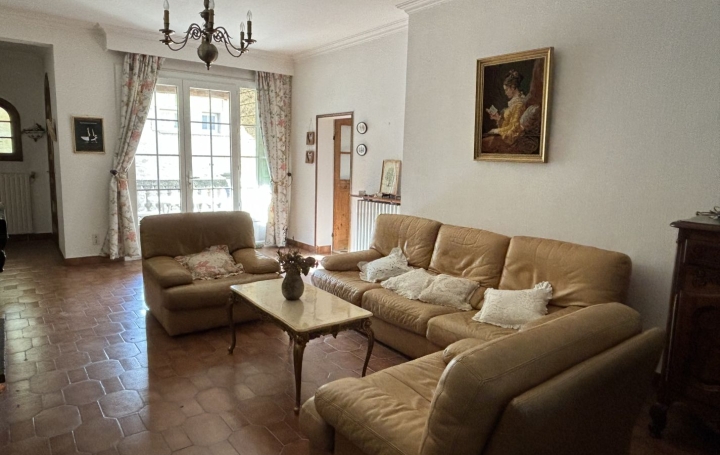 Maison REMOULINS (30210)  200 m2 260 000 € 