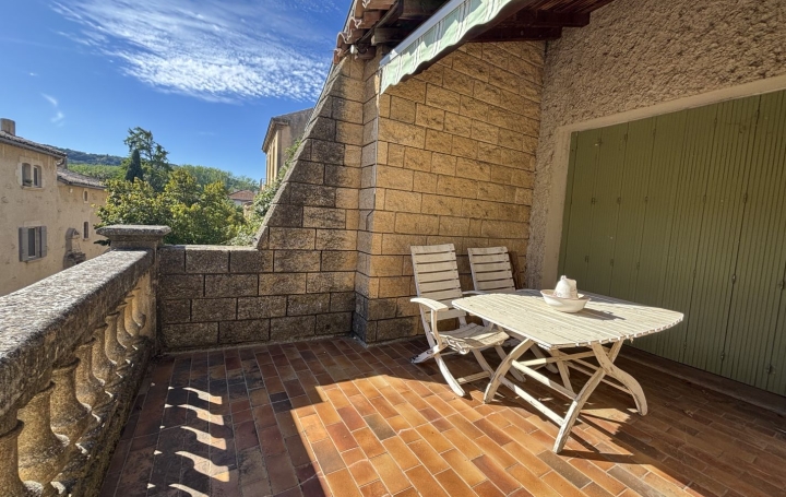 Maison REMOULINS (30210)  200 m2 260 000 € 