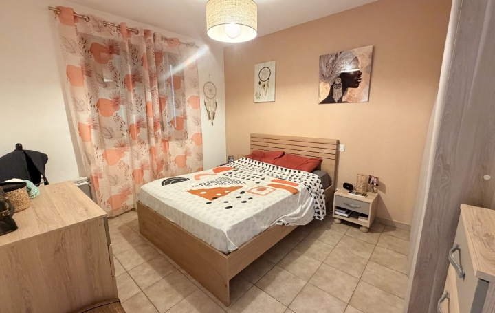 Villa NIMES (30000)  80 m2 227 000 € 