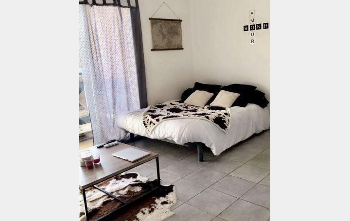 Studio AJACCIO (20090)  31 m2 640 € 