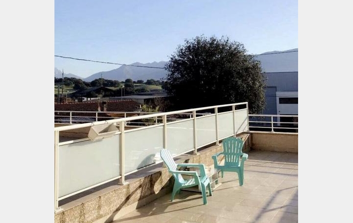 Studio AJACCIO (20090)  31 m2 640 € 