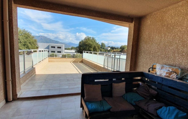 Studio AJACCIO (20090)  31 m2 640 € 