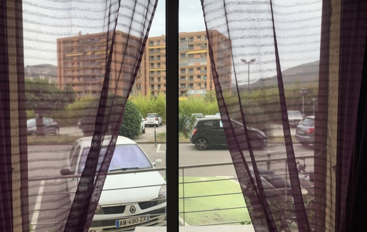 Studio AJACCIO (20090)  24 m2 610 € 