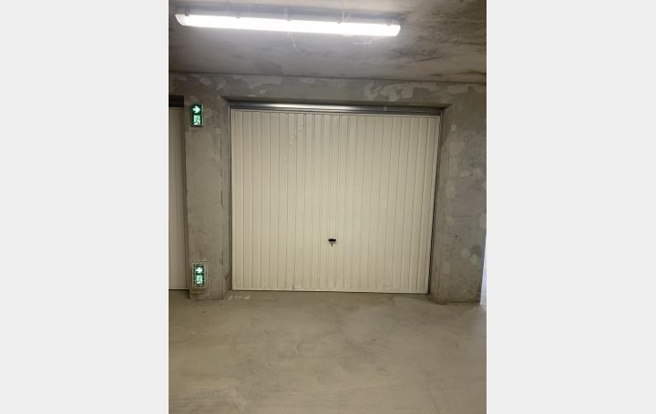 Garage AJACCIO (20090)  13 m2 125 € 