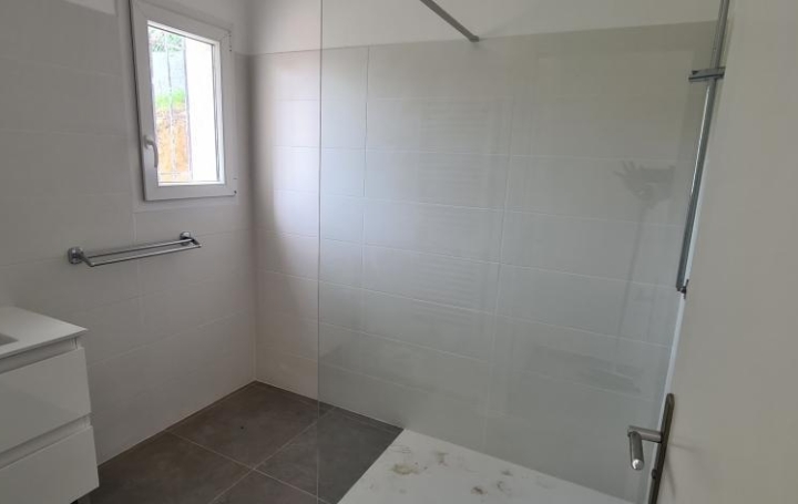 3 Pièces BASTELICACCIA (20129)  95 m2 1 200 € 