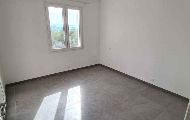 3 Pièces BASTELICACCIA (20129)  95 m2 1 200 € 