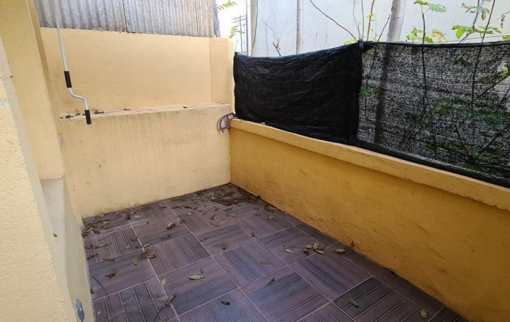 Studio AJACCIO (20090)  17 m2 550 € 