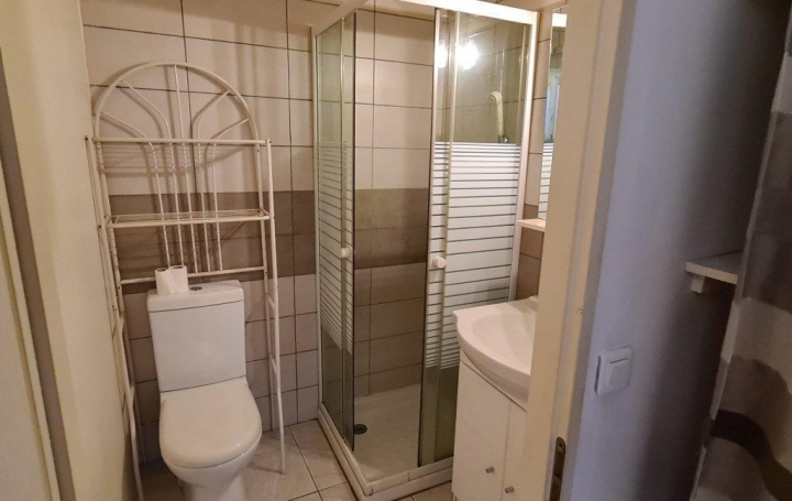 Studio AJACCIO (20090)  17 m2 550 € 