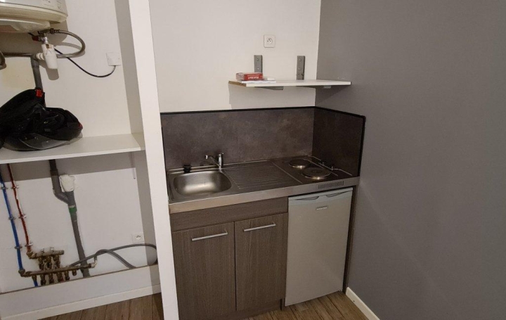 Studio AJACCIO (20090)  17 m2 550 € 