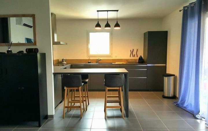 Réseau Immo-diffusion : Appartement P3  CAURO  66 m2 890 € 