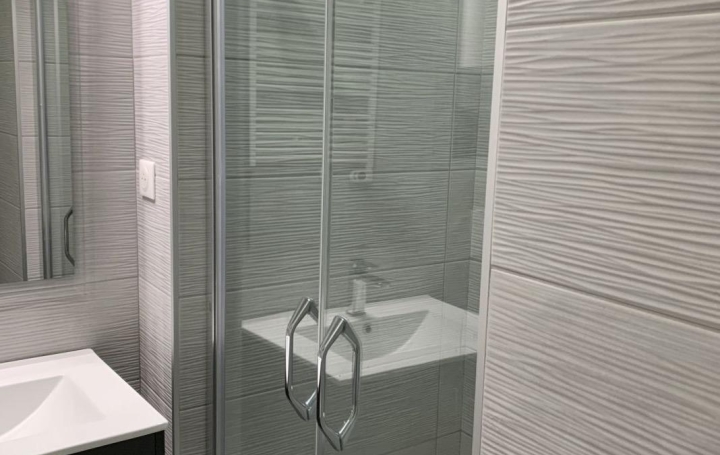 1 Pièce AJACCIO (20000)  31 m2 670 € 