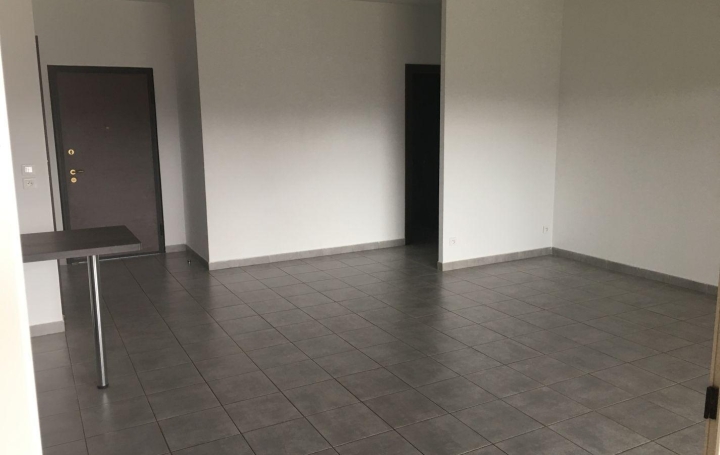 3 Pièces AJACCIO (20090)  67 m2 1 170 € 