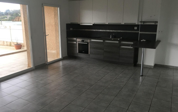 3 Pièces AJACCIO (20090)  67 m2 1 170 € 