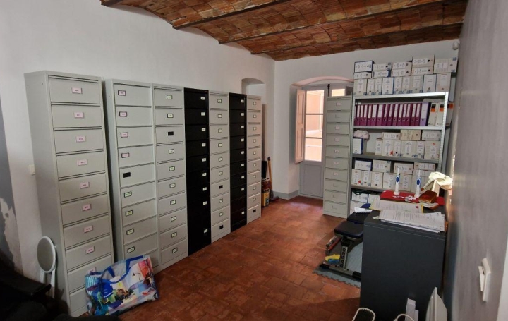 Local commercial AJACCIO (20090)  75 m2 1 200 € 