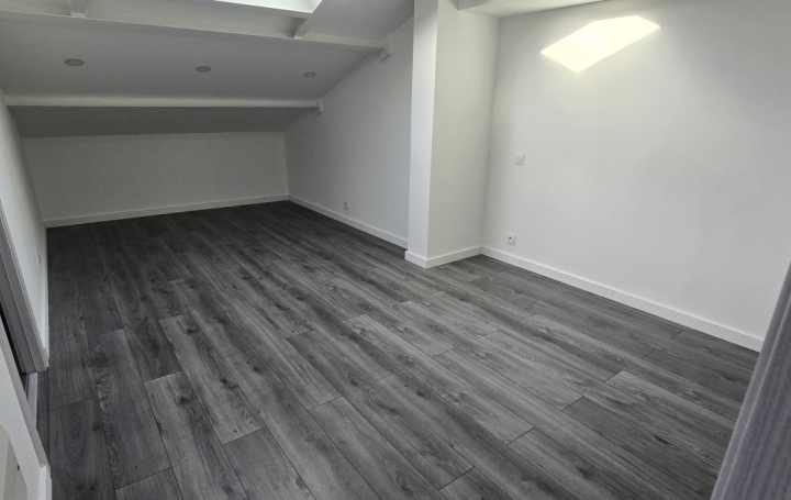 4 Pièces AJACCIO (20000)  84 m2 1 500 € 