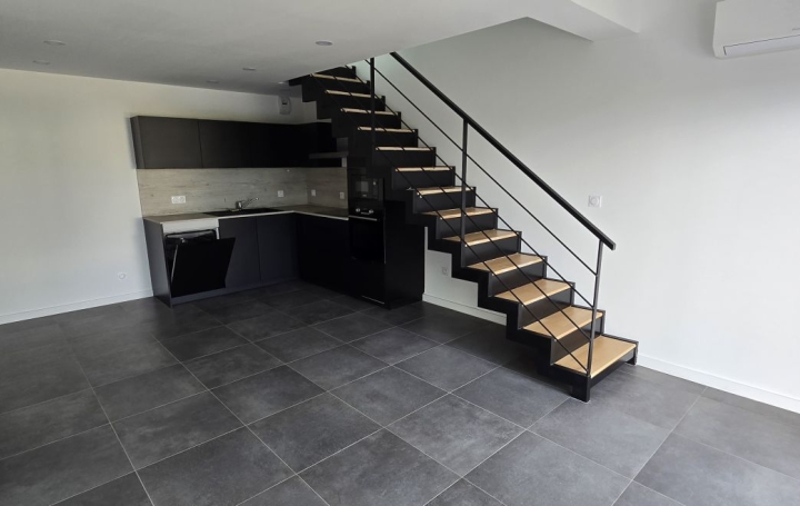 4 Pièces AJACCIO (20000)  84 m2 1 500 € 