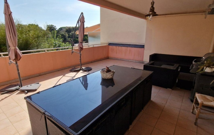 3 Pièces AJACCIO (20090)  81 m2 1 190 € 