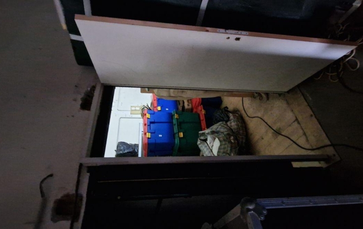 Garage AJACCIO (20090)  52 m2 400 € 