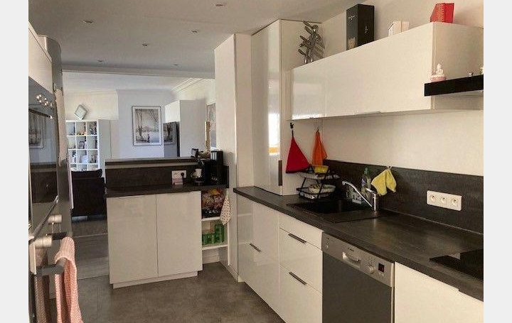 4 Pièces AJACCIO (20090)  100 m2 1 200 € 