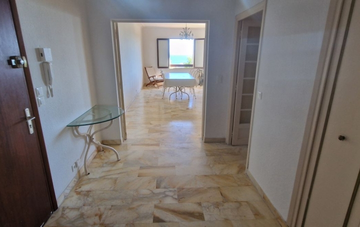 4 Pièces AJACCIO (20000)  135 m2 1 550 € 