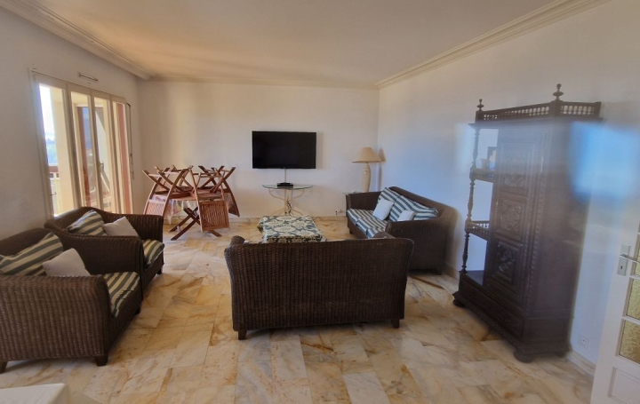 4 Pièces AJACCIO (20000)  135 m2 1 550 € 