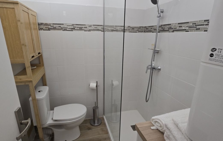 Studio AJACCIO (20000)  27 m2 650 € 