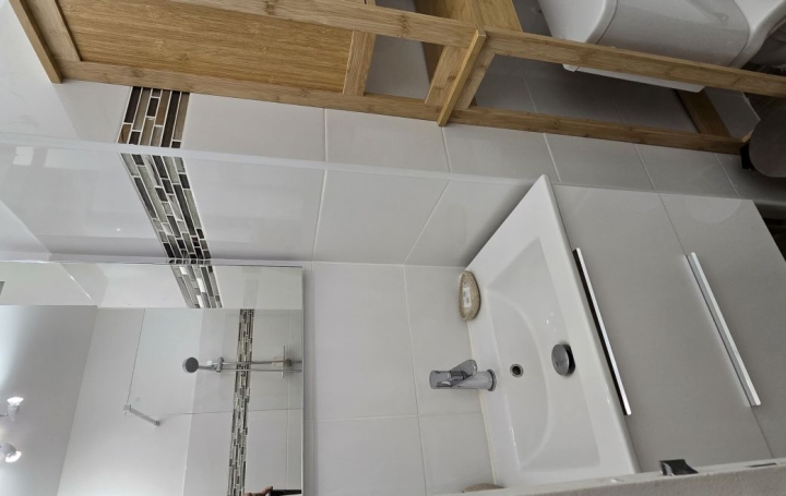 Studio AJACCIO (20000)  27 m2 650 € 