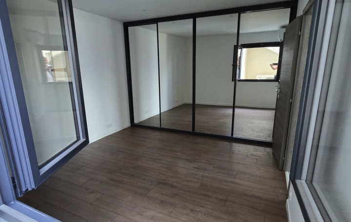 3 Pièces AJACCIO (20000)  71 m2 1 200 € 