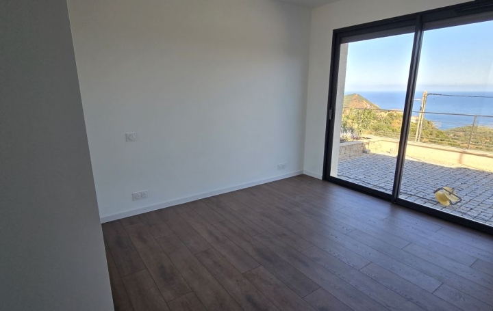 3 Pièces AJACCIO (20000)  71 m2 1 200 € 