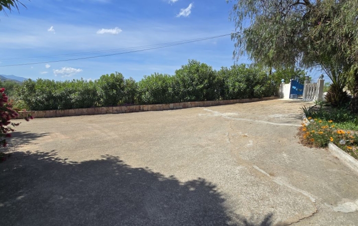 2 Pièces AJACCIO (20090)  44 m2 850 € 