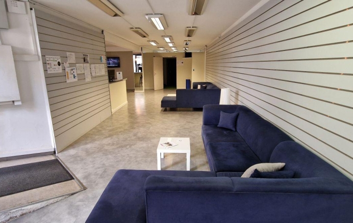Local commercial AJACCIO (20000)  800 m2 350 000 € 