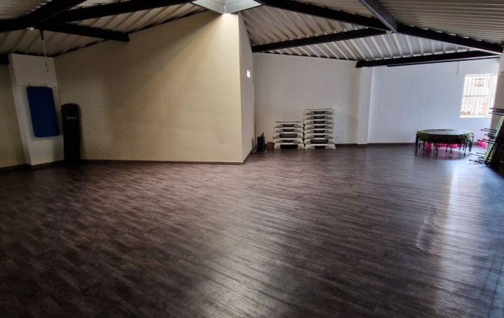 Local commercial AJACCIO (20000)  800 m2 350 000 € 