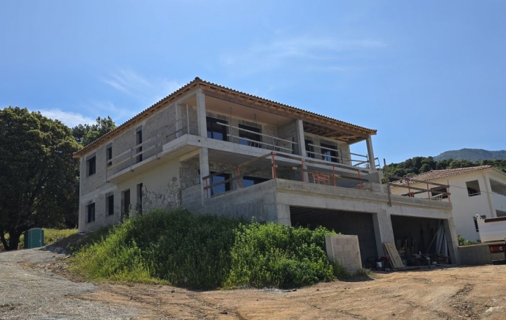 Villa CAURO (20117)  140 m2 595 000 € 