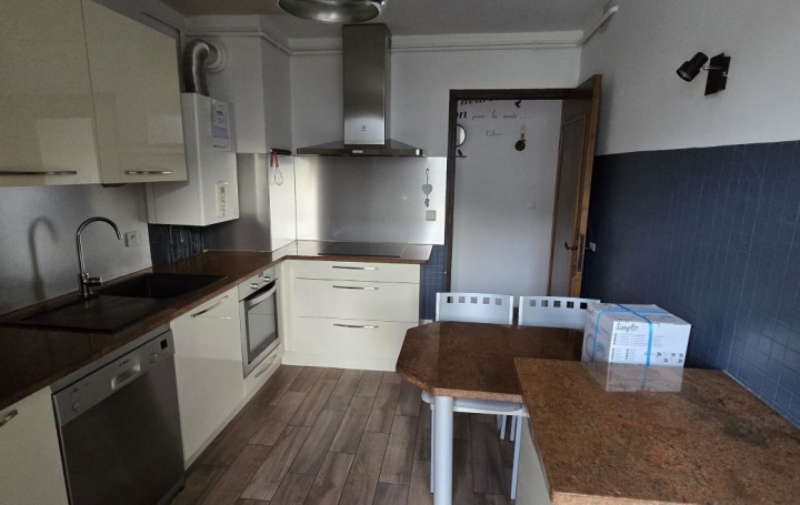 3 Pièces AJACCIO (20000)  73 m2 285 000 € 